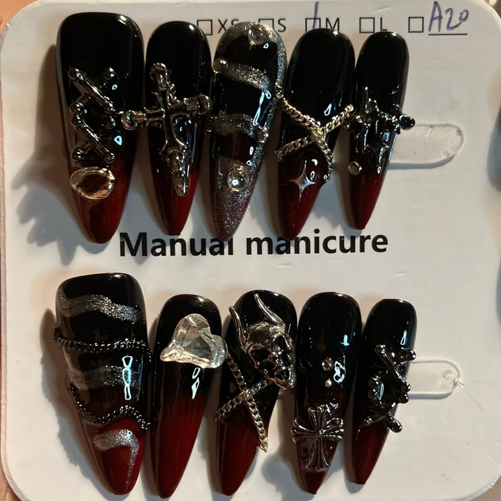 Black and Red Gothic Nail Set - Picture 1 of 1